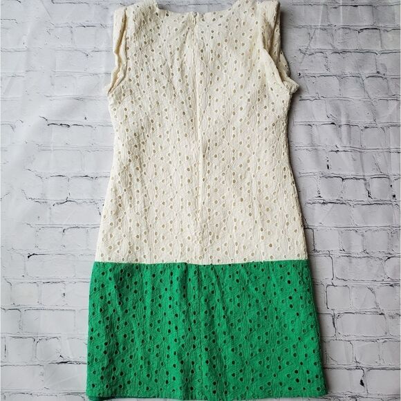 🔹️Esley Green & Cream Colorblock Eyelet Dress Medium - Picture 4 of 10